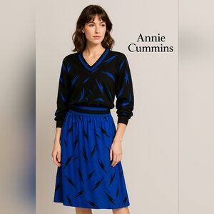 Vintage Umi Anne Cummins Silk Blue/ Black Patterned Sweater and Skirt Set Sz 8